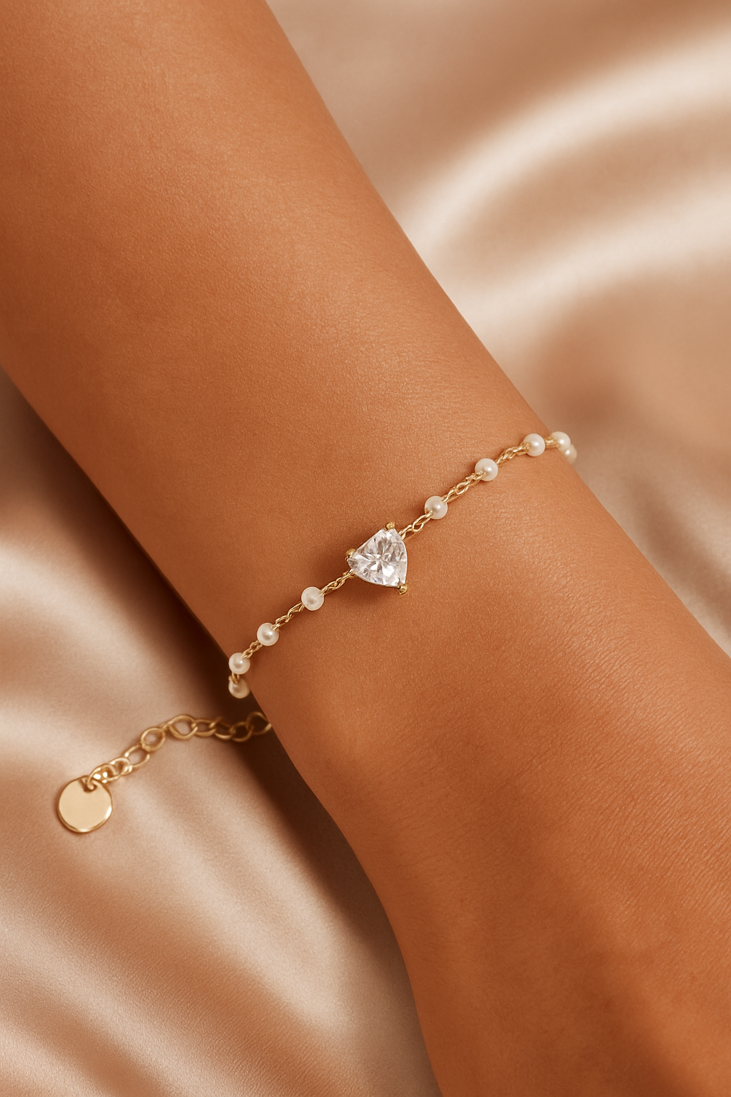 Amor – Feines Edelstahl-Armband mit Perlen und Herz